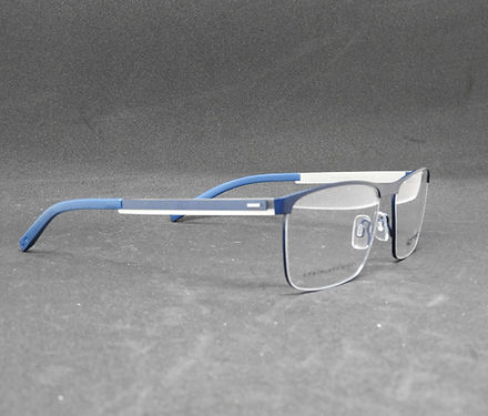 Oakley OO9438